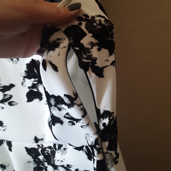 Trixxi floral patterned party dress, medium - Picture 3 of 5